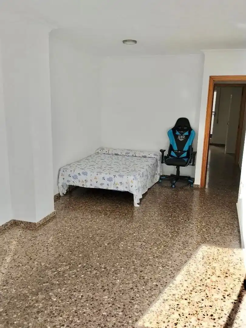 Dormitori de Pis en venda en Algemesí amb Aire condicionat i Terrassa