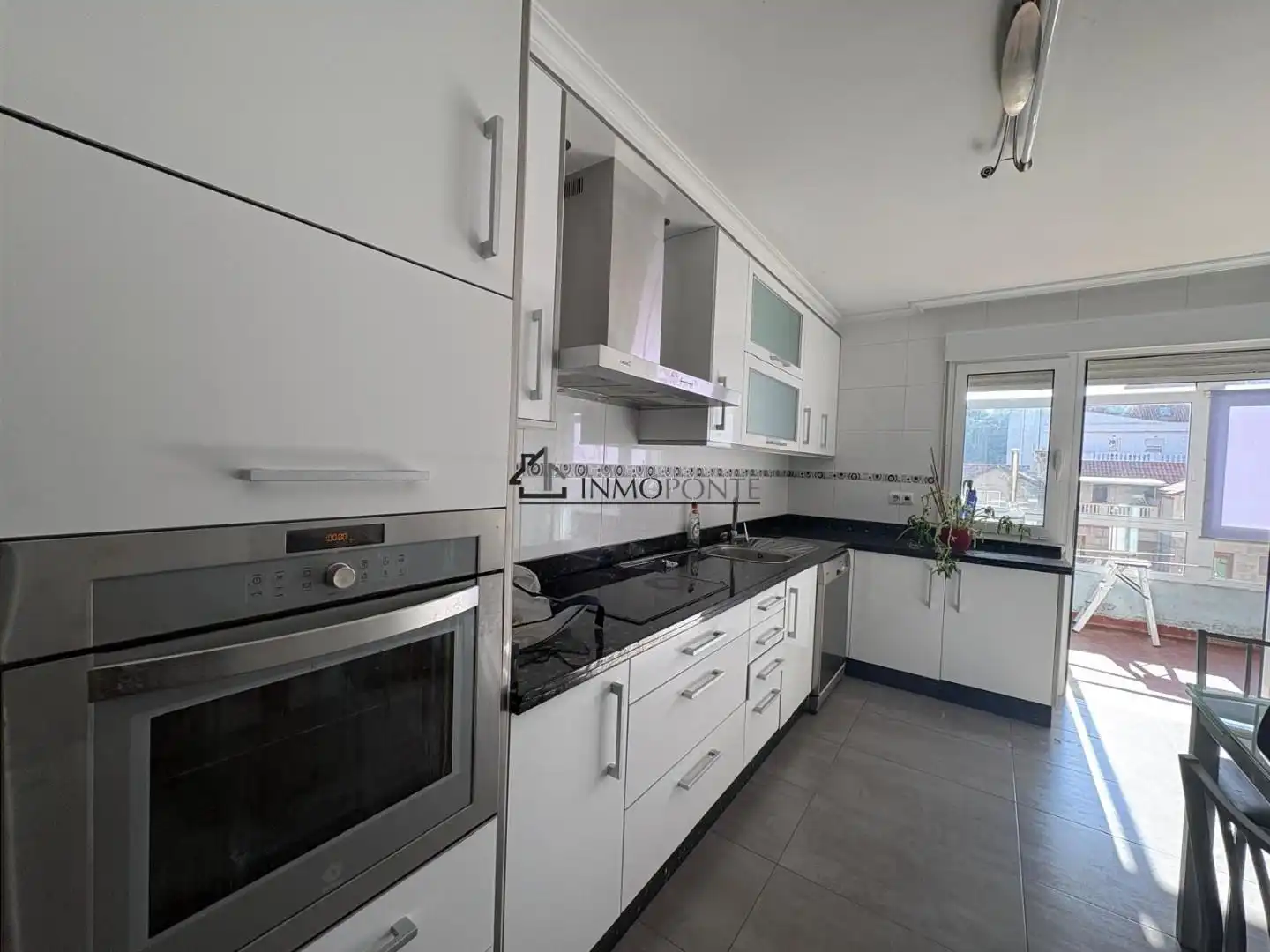 Kitchen of Flat for sale in Marín  with Heating, Terrace and Storage room