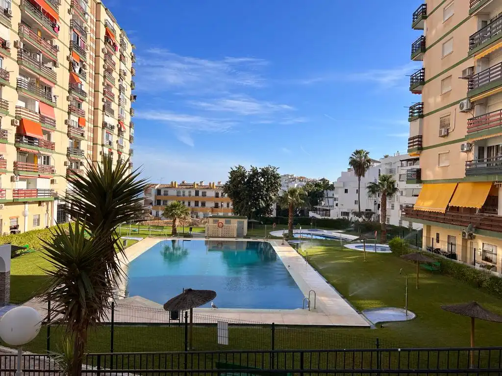 Schwimmbecken von Wohnungen zur Miete in Benalmádena mit Klimaanlage, Möbliert und Haustiere erlaubt