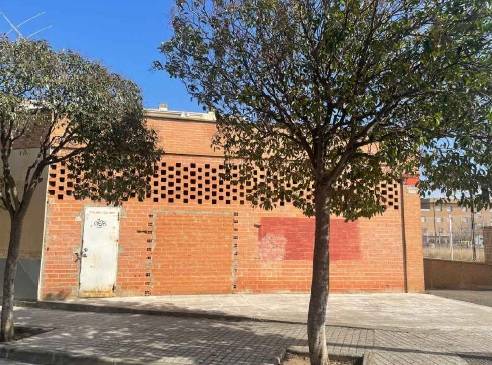 Local comercial en Venta en C/ Barcelona en Casetas - Villarrapa