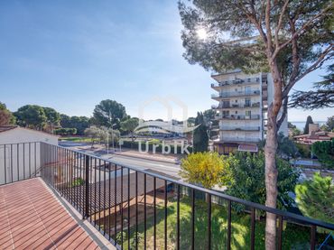 Apartment zum Verkauf in Carrer Riera de Treumal