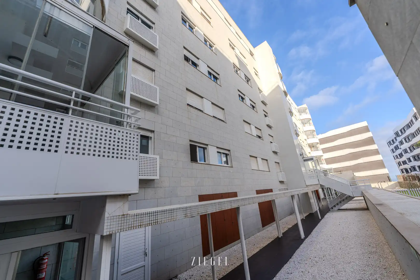 Exterior view of Flat for rent in Las Palmas de Gran Canaria  with Private garden, Storage room and Swimming Pool