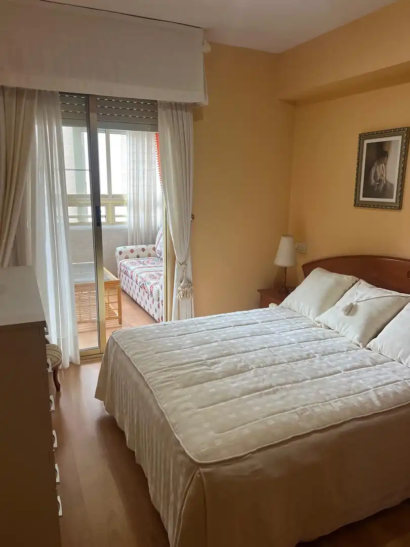 Habitación de Piso en venta en Benidorm con Aire acondicionado, Terraza y Amueblado