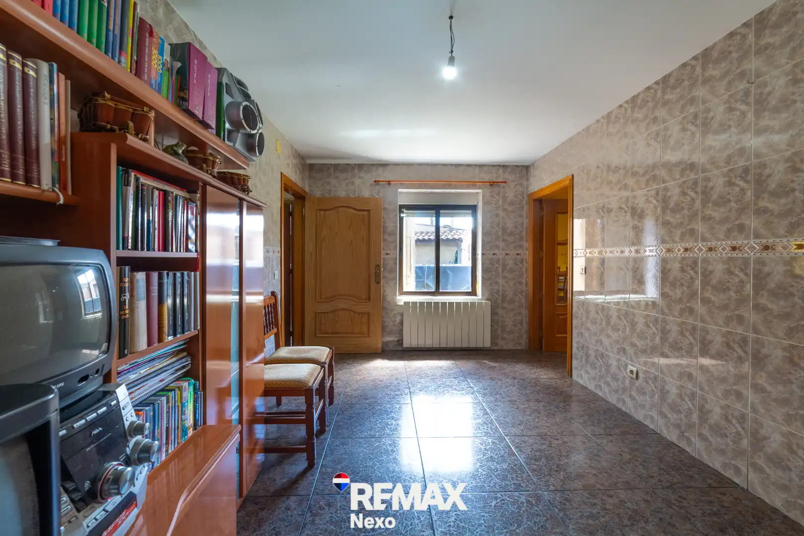 Casa adosada en venda en San Agustín del Pozo amb Jardí privat, Traster i Moblat