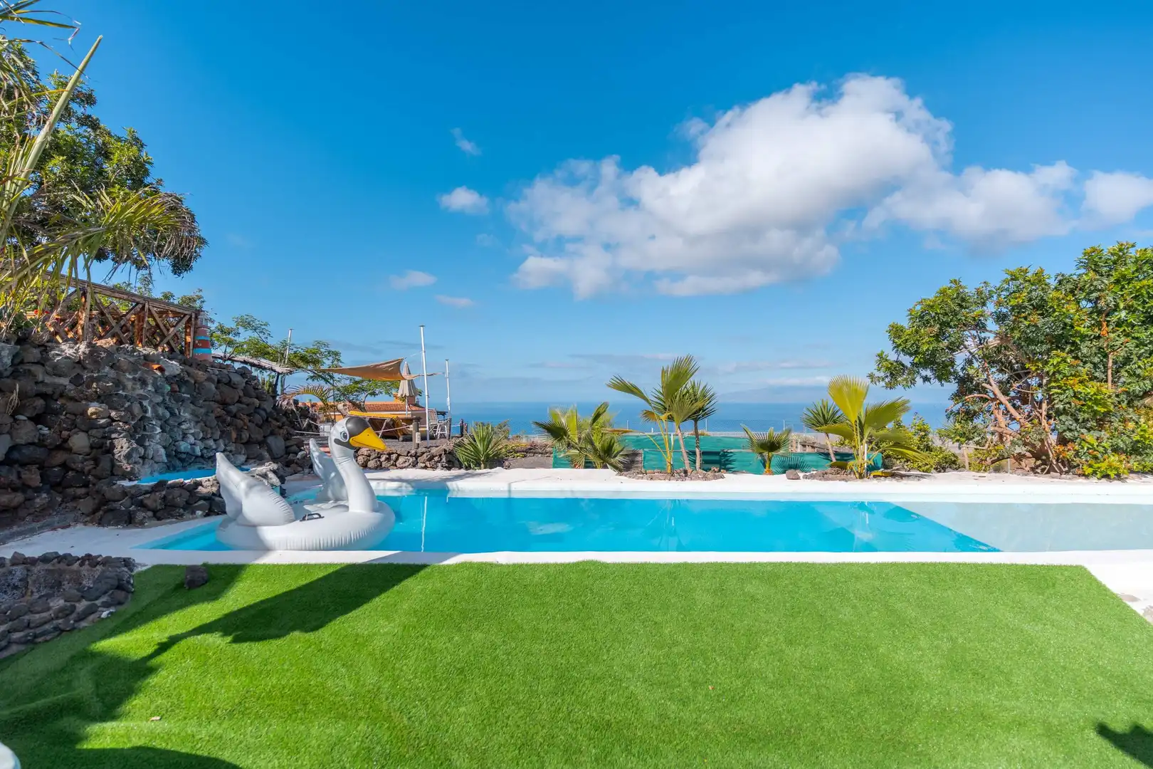 Swimming pool of Country homes for sale in Guía de Isora  with Swimming Pool