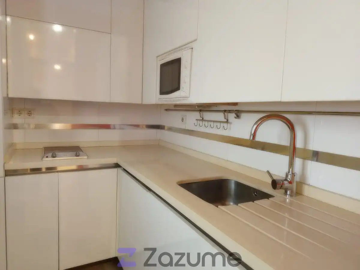 Flat for rent in Pl. Padre Jerónimo de Córdoba, Santa Catalina