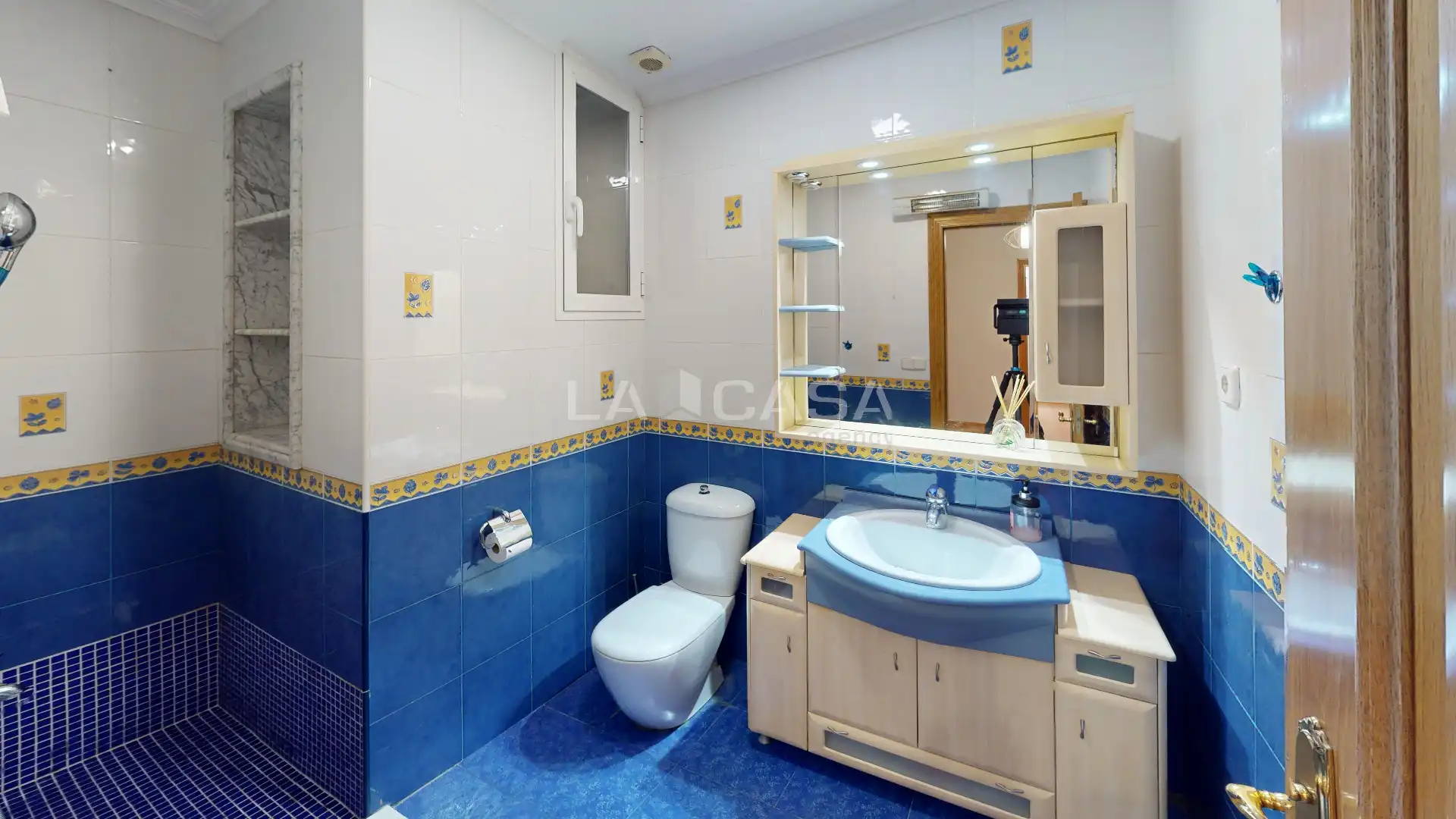 Baño de Piso en venta en Valencia con Terraza