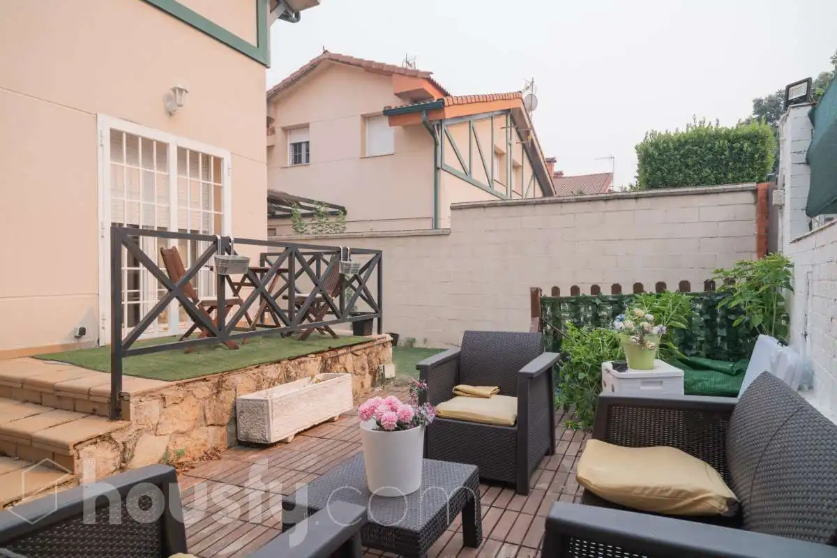 Casa o xalet en venda a Calle Rio sil, Miraflores de la Sierra