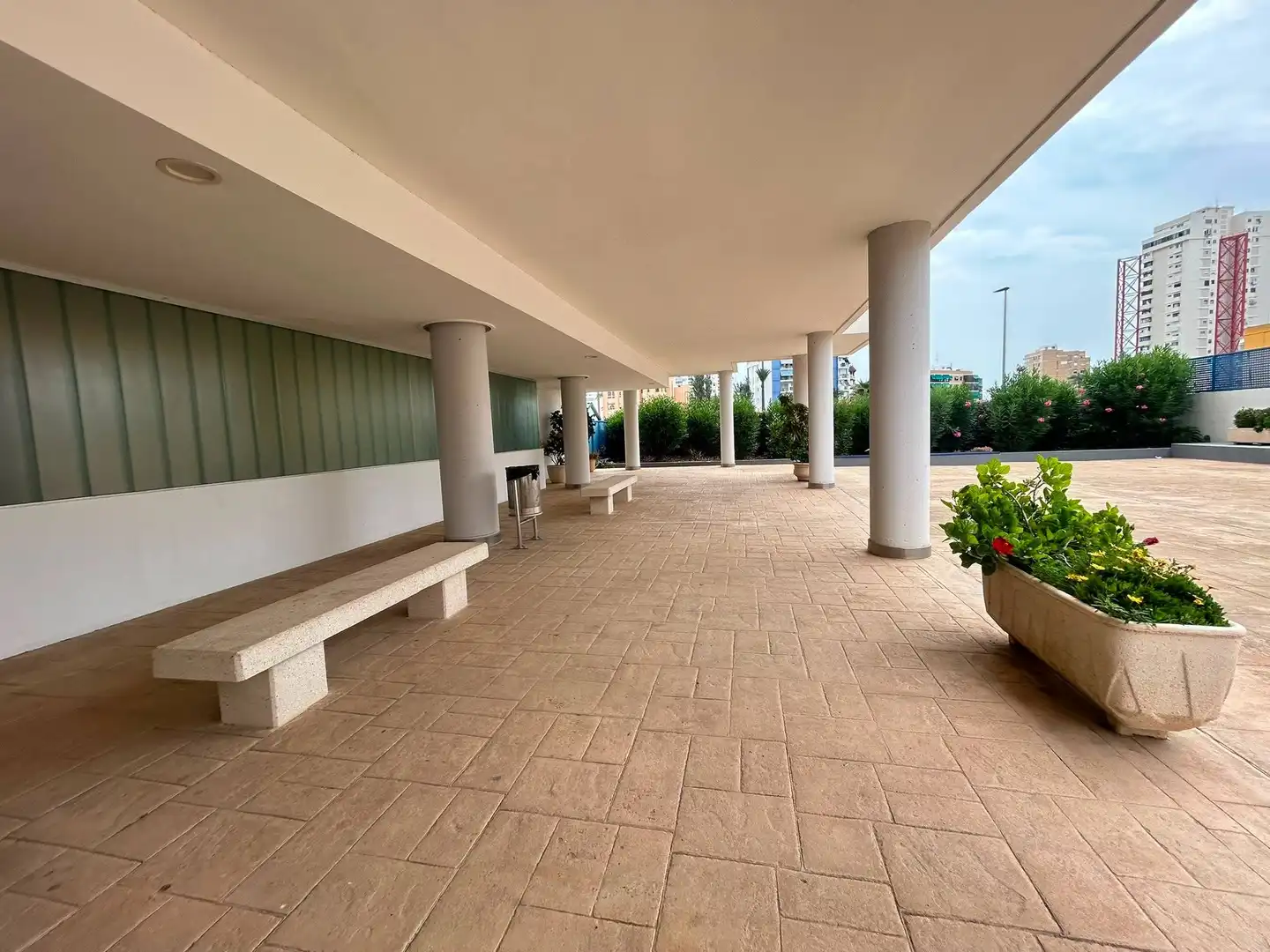 Terrasse von Wohnungen zur Miete in La Pobla de Farnals mit Klimaanlage, Heizung und Terrasse