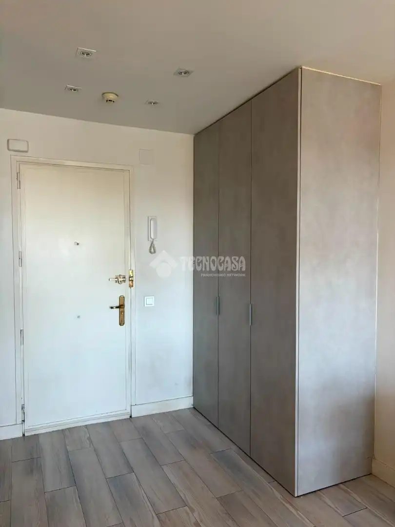 Habitación de Piso en venta en Madrid con Aire acondicionado y Calefacción
