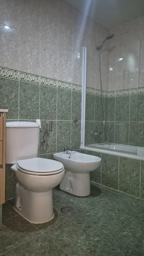 Bathroom of Flat for sale in Cistérniga  with Heating, Storage room and Furnished