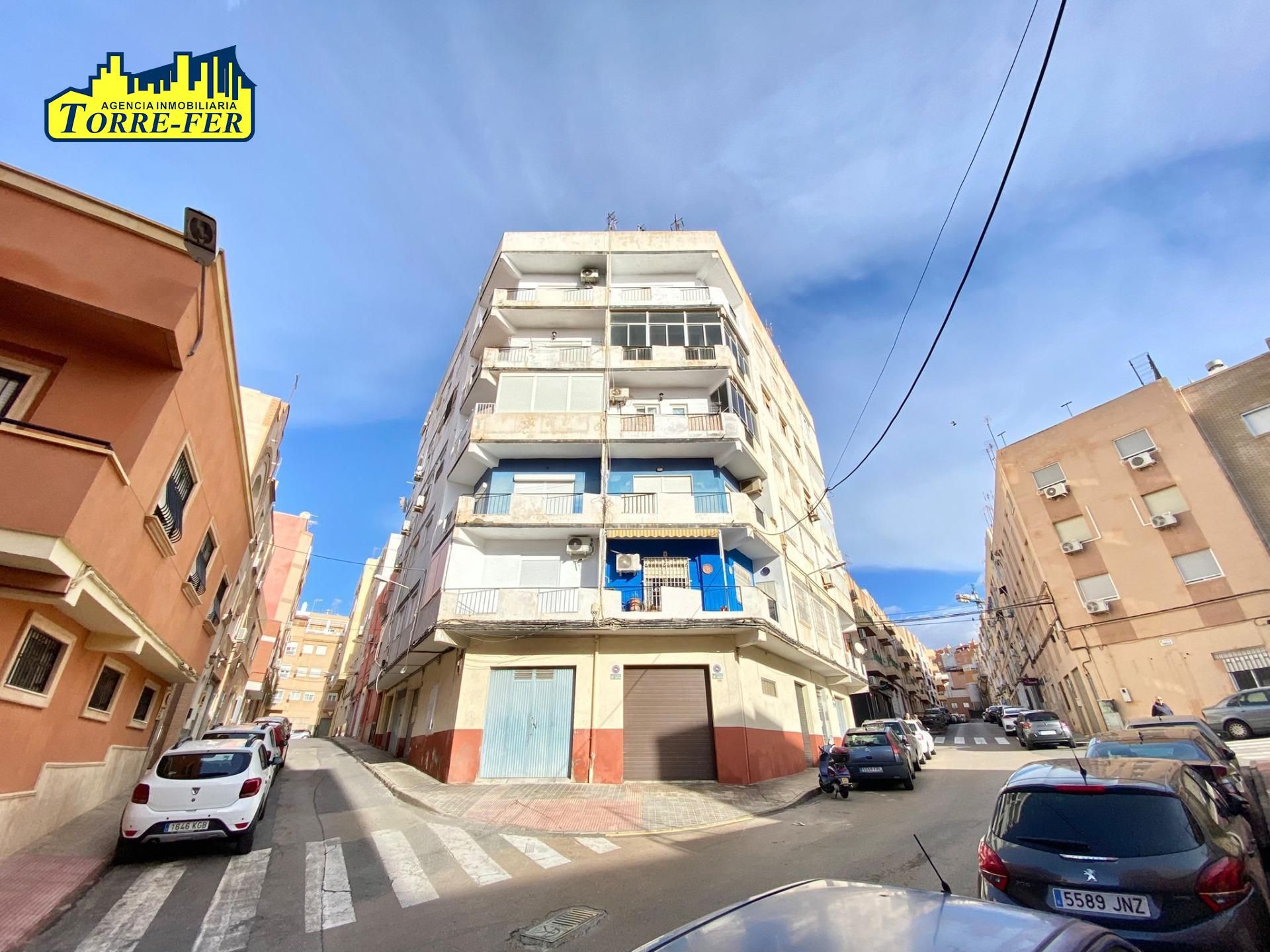 Exterior view of Flat for sale in  Almería Capital  with Balcony