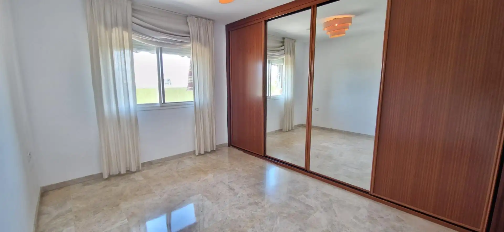 Habitación de Ático en venta en Córdoba con Aire acondicionado, Calefacción y Terraza