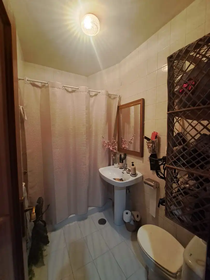 Baño de Piso en venta en Villanueva de la Serena con Aire acondicionado, Amueblado y Horno