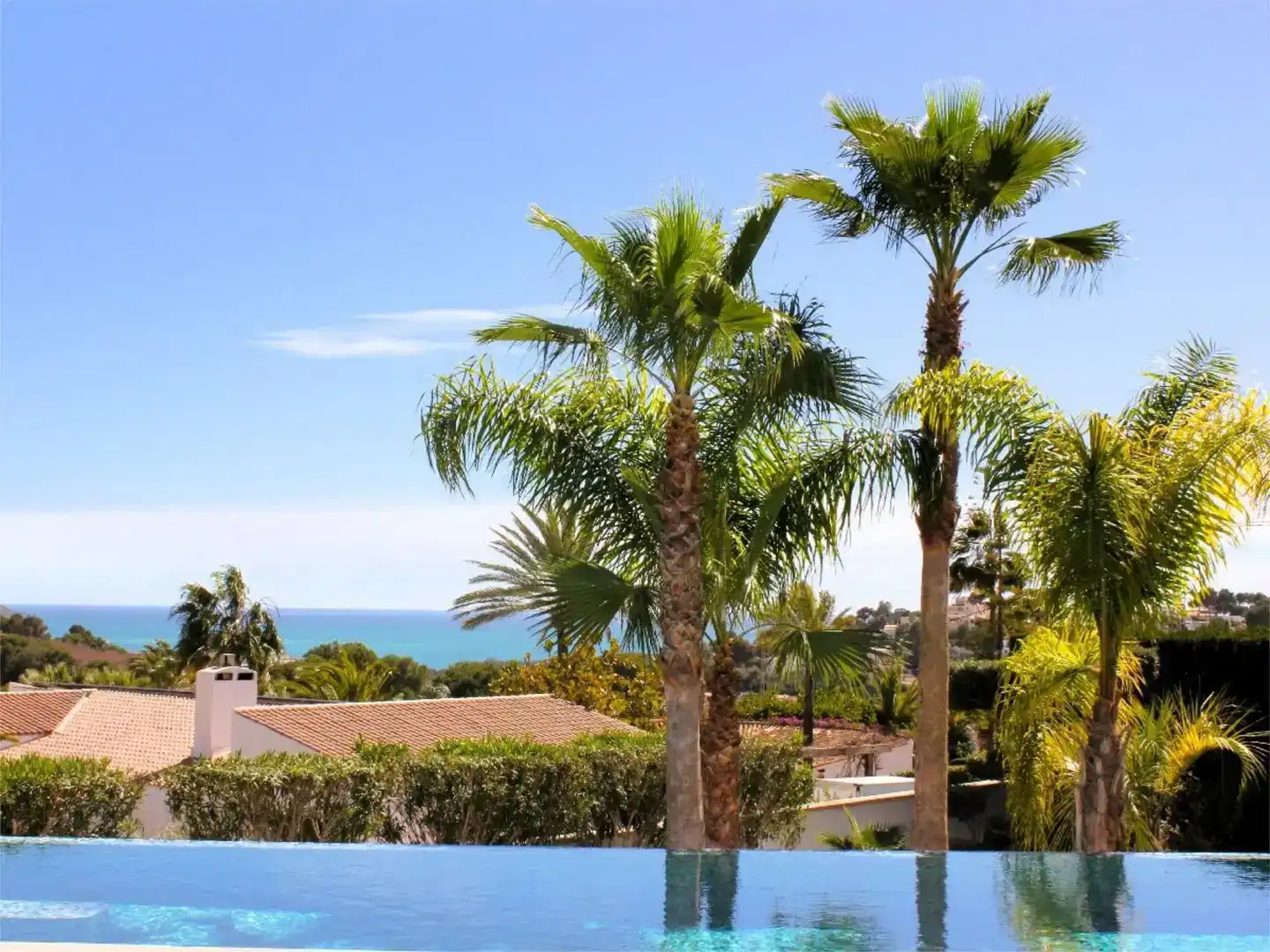 Vista exterior de Casa o xalet en venda en Moraira amb Aire condicionat, Piscina i Balcó