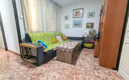 Living room of Flat for sale in  Barcelona Capital  with Balcony