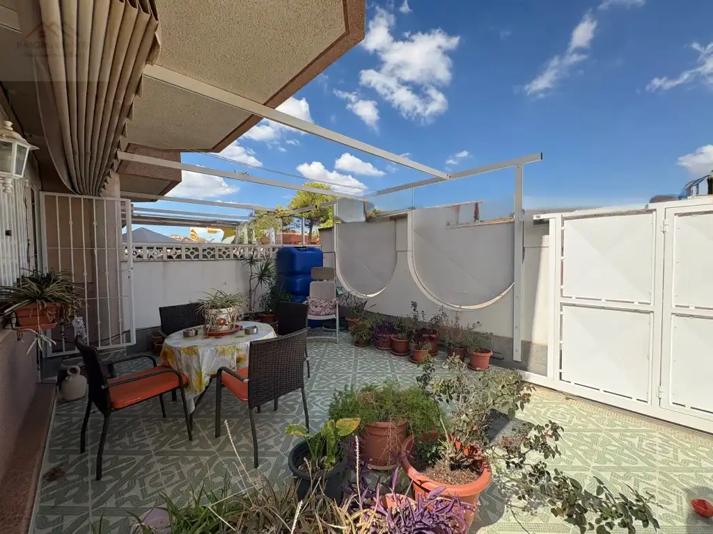 Semi-detached house with terrace for sale in Calle Sierra de las Moreras, imagen 5