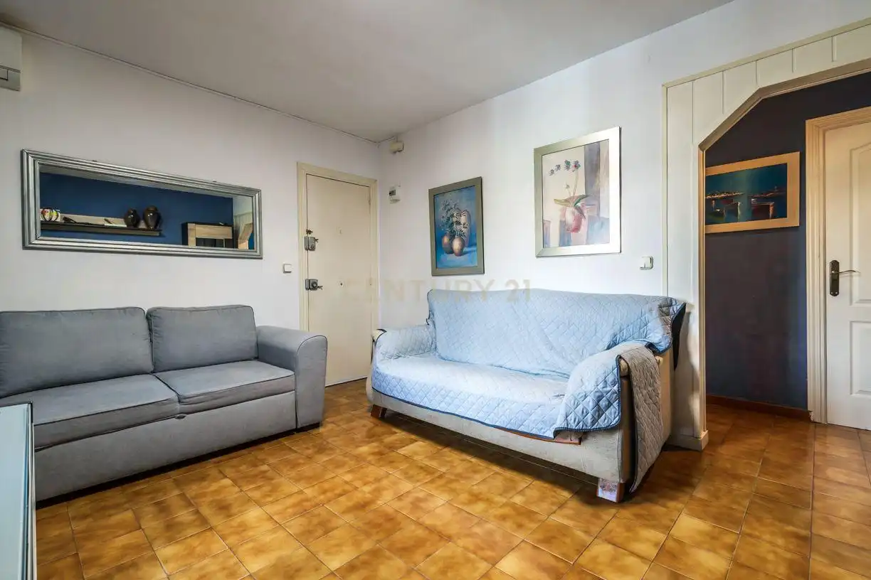 Living room of Apartments for sale in El Vendrell  with Air Conditioner and Oven