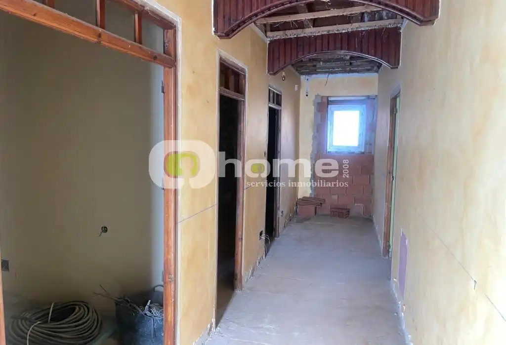Casa adosada en venta en San Cristóbal de Entreviñas