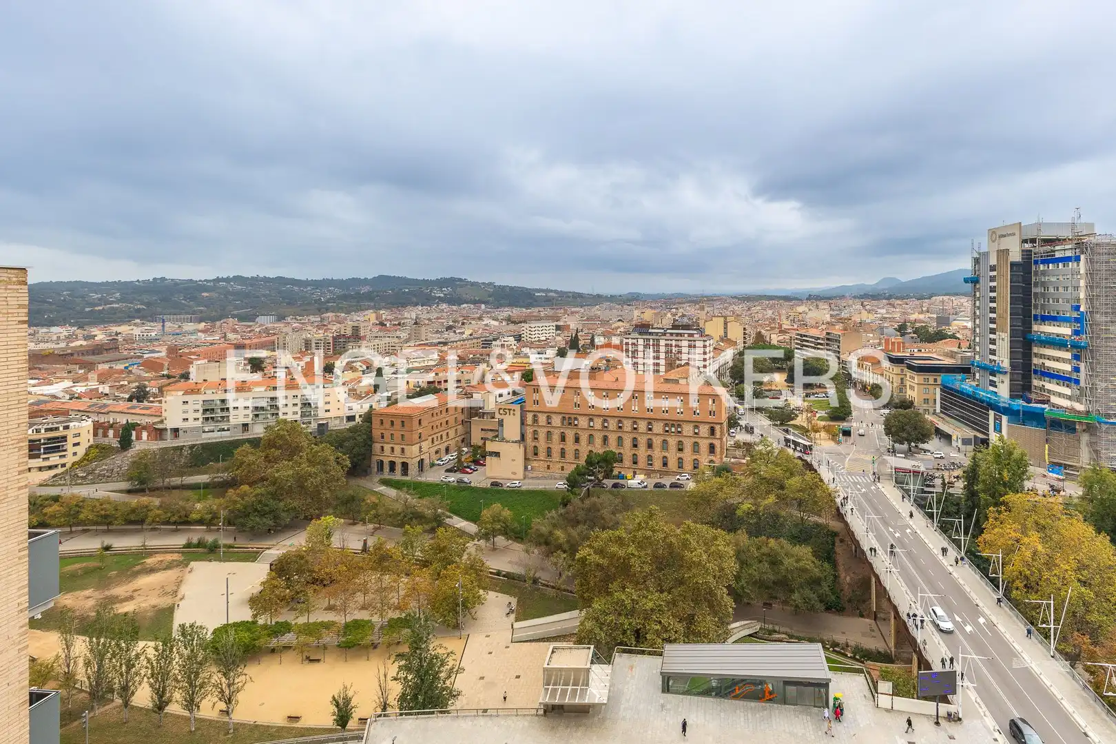 Vista exterior de Dúplex en venta en Terrassa con Aire acondicionado, Calefacción y Terraza