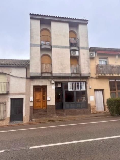 Exterior view of Building for sale in Piedrabuena