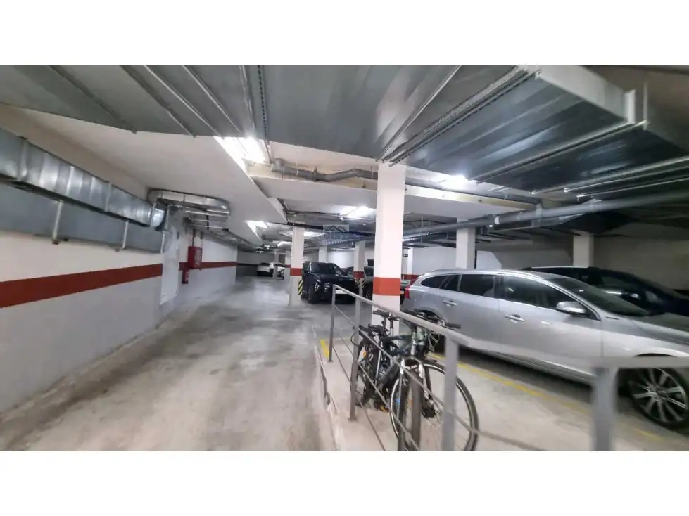 Parking de Apartamento en venta en Dénia con Aire acondicionado, Calefacción y Terraza