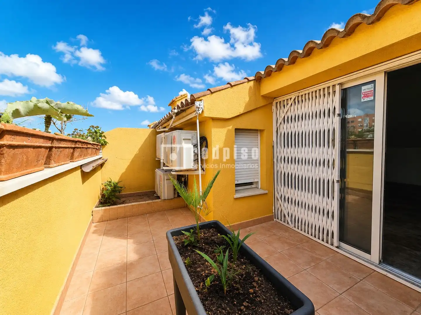 Vista exterior de Casa o chalet en venta en Xirivella con Aire acondicionado, Calefacción y Terraza