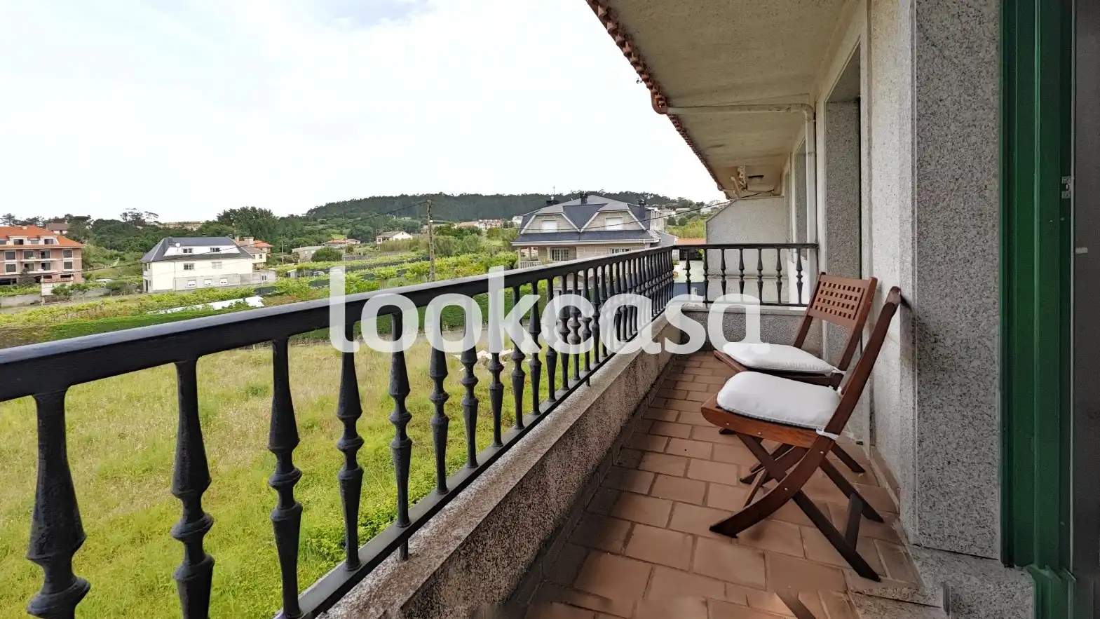 Piso con terraza en venta en Lugar Montalvo 3