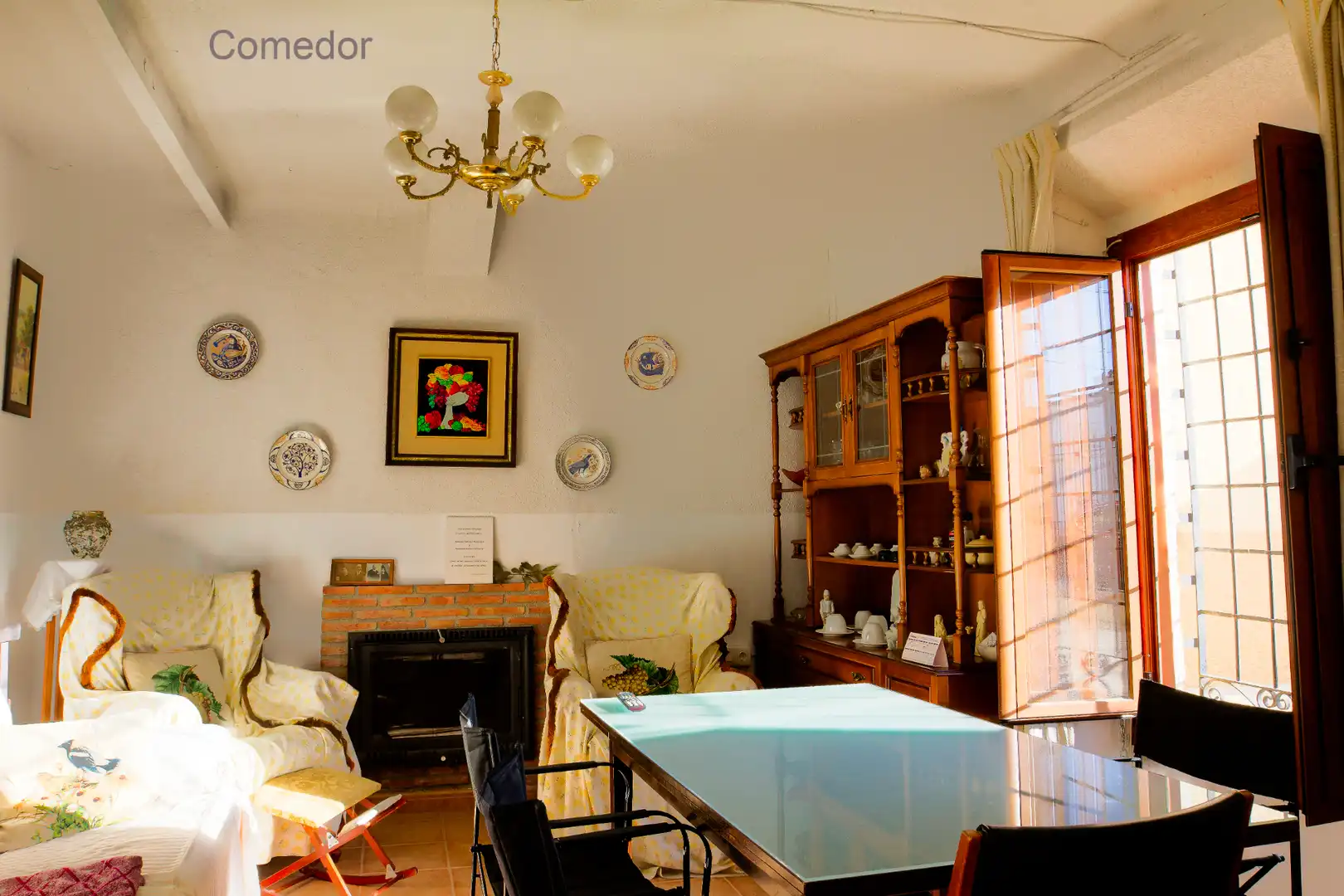 Sala d'estar de Casa o xalet en venda en Cuevas del Campo amb Moblat, Forn i TV