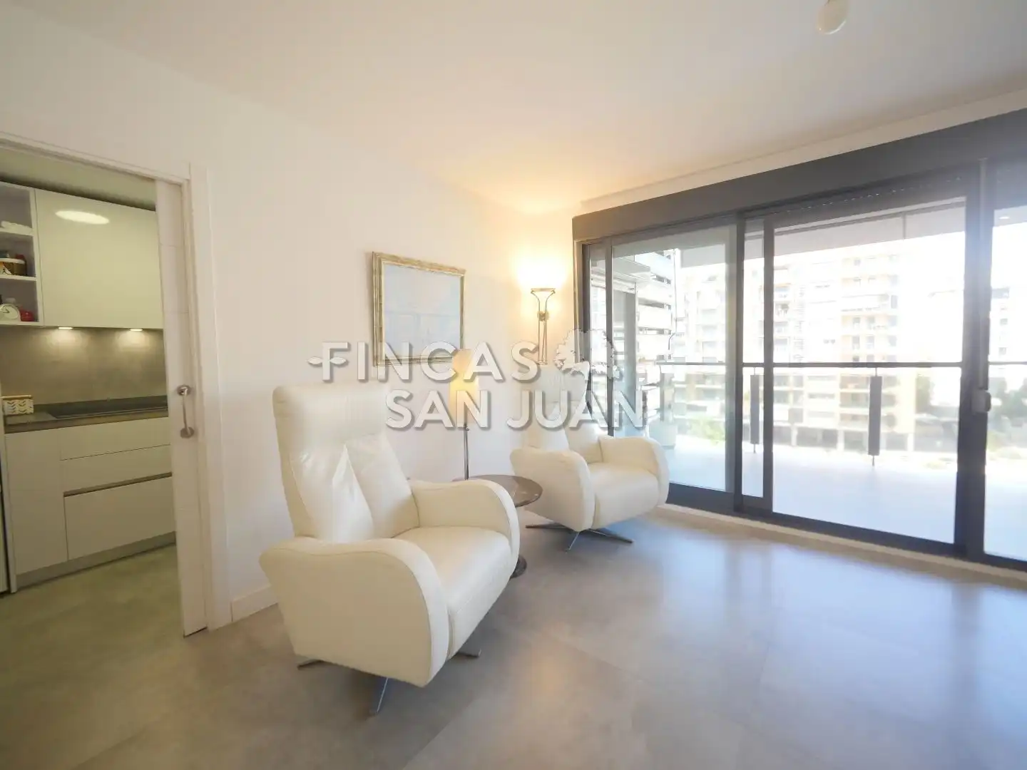 Piso con piscina en venta en Playa de San Juan - El Cabo de las Huertas, imagen 3