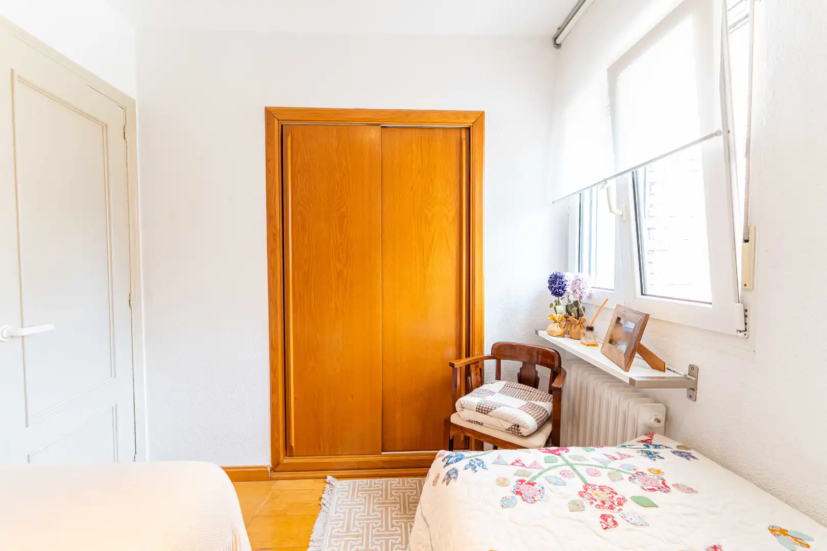 Habitación de Casa adosada en venta en Las Rozas de Madrid con Aire acondicionado, Calefacción y Jardín privado