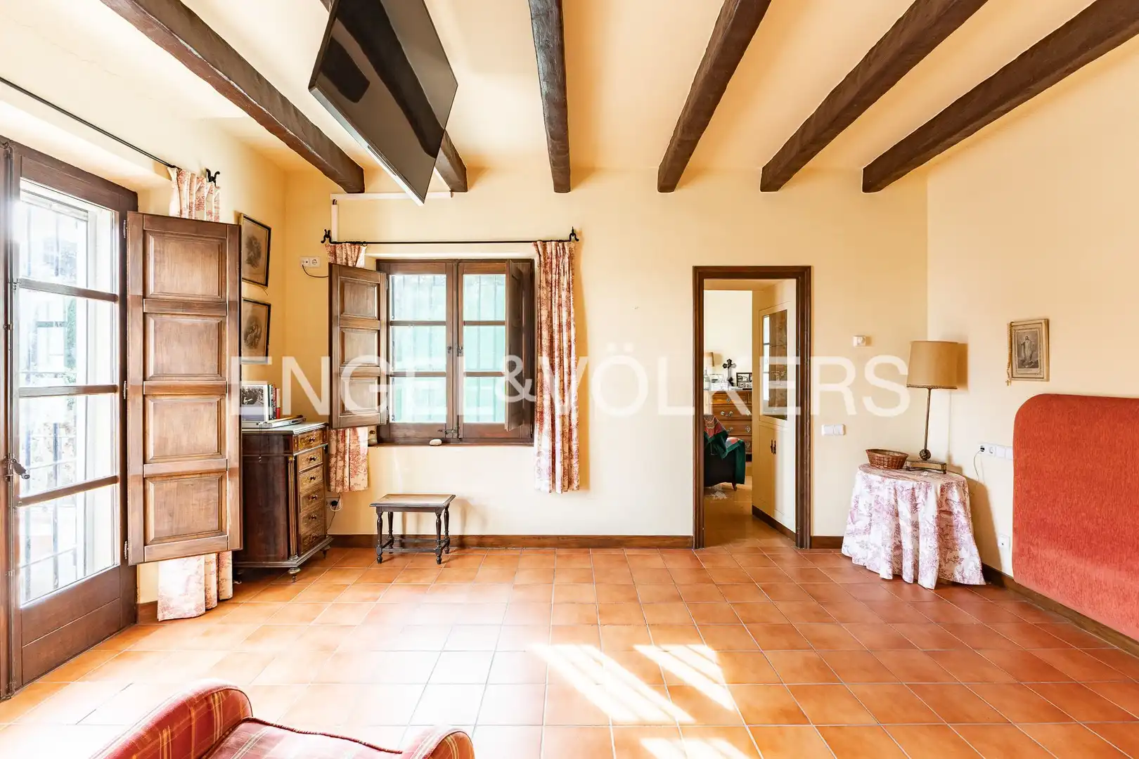 Wohnzimmer von Country house zum Verkauf in Mataró mit Heizung, Privatgarten und Terrasse