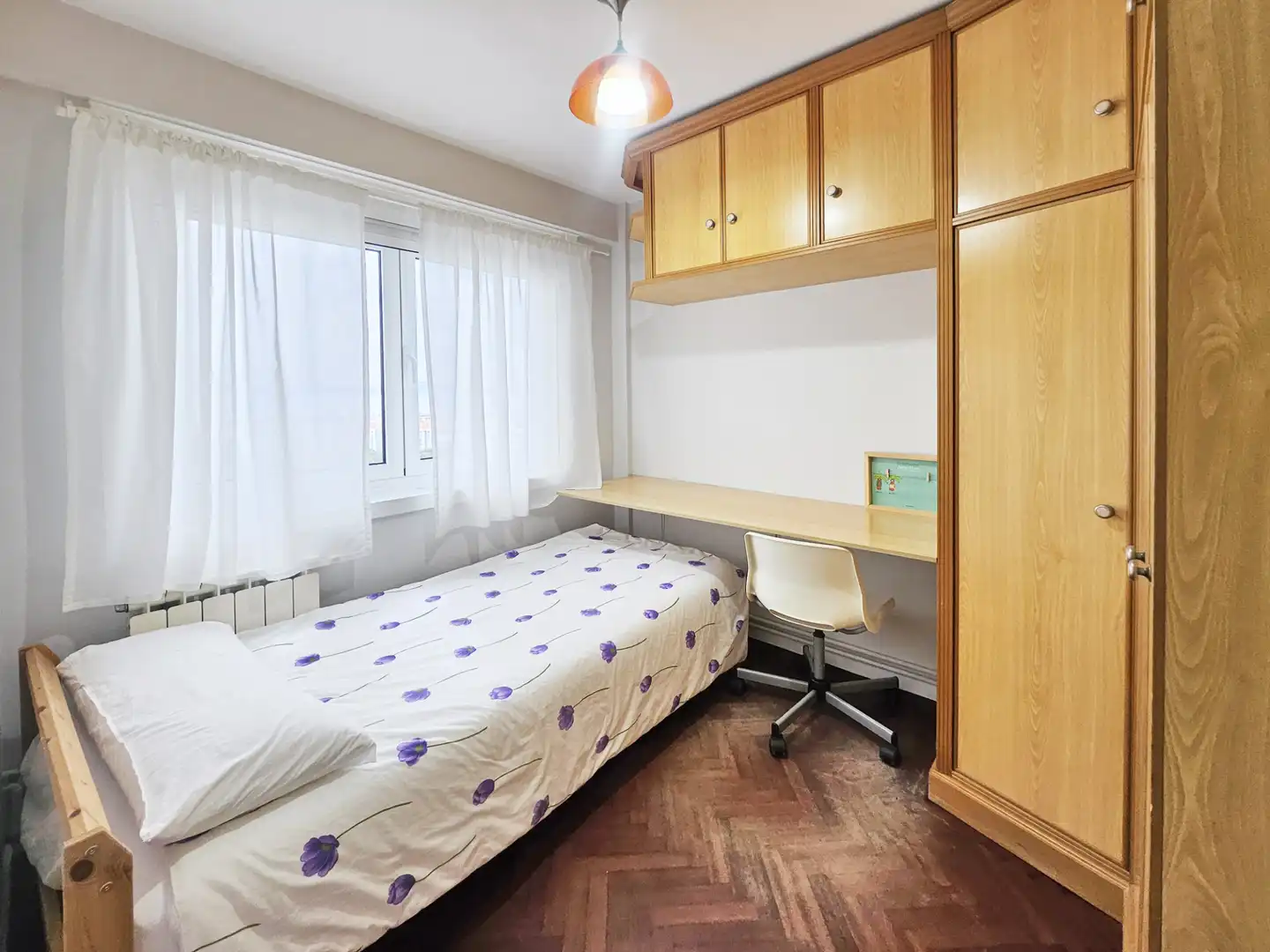 Bedroom of Flat for rent in A Coruña Capital   with Heating, Parquet flooring and Furnished