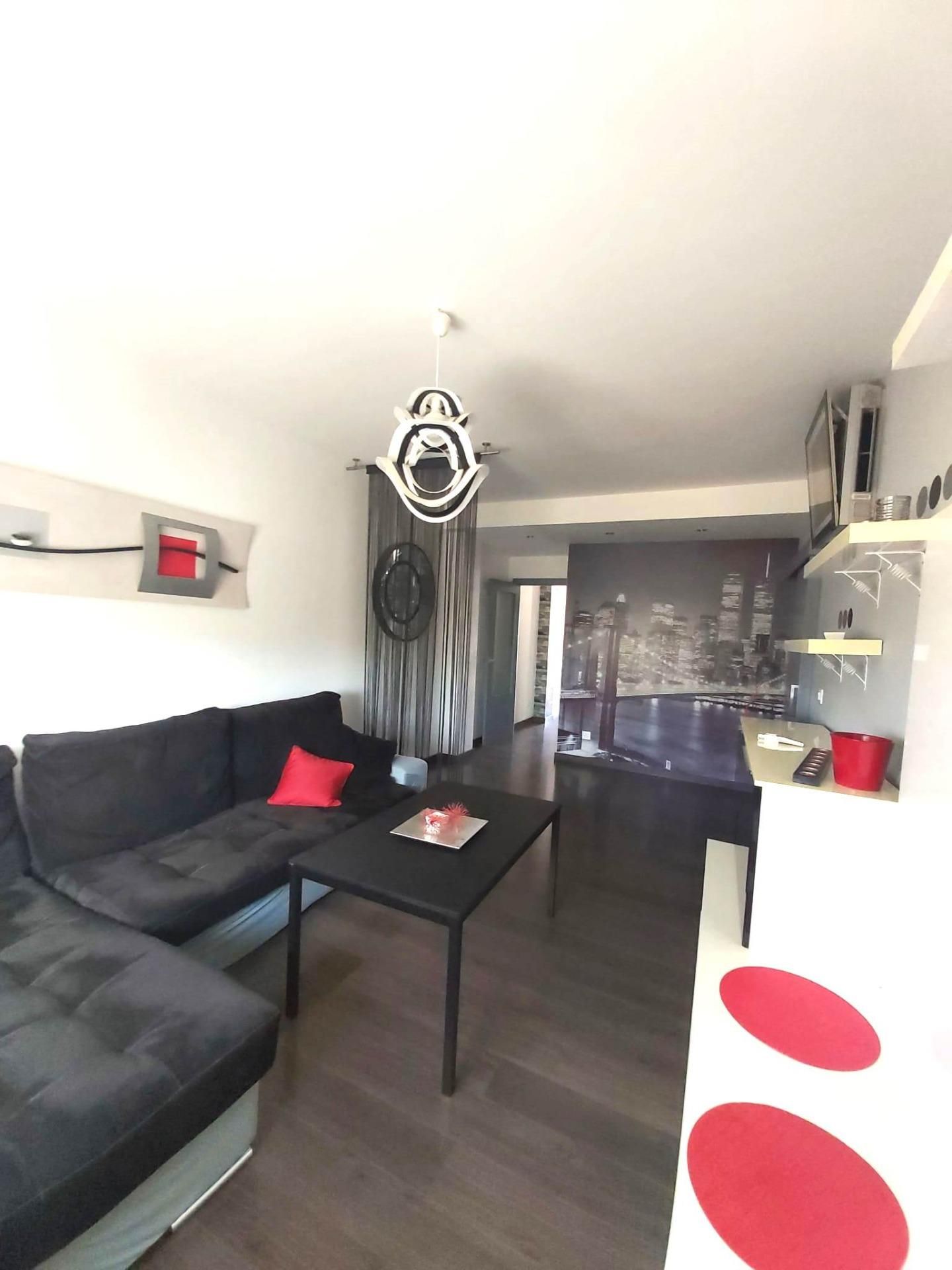 Sala d'estar de Pis en venda en Utrera amb Parquet