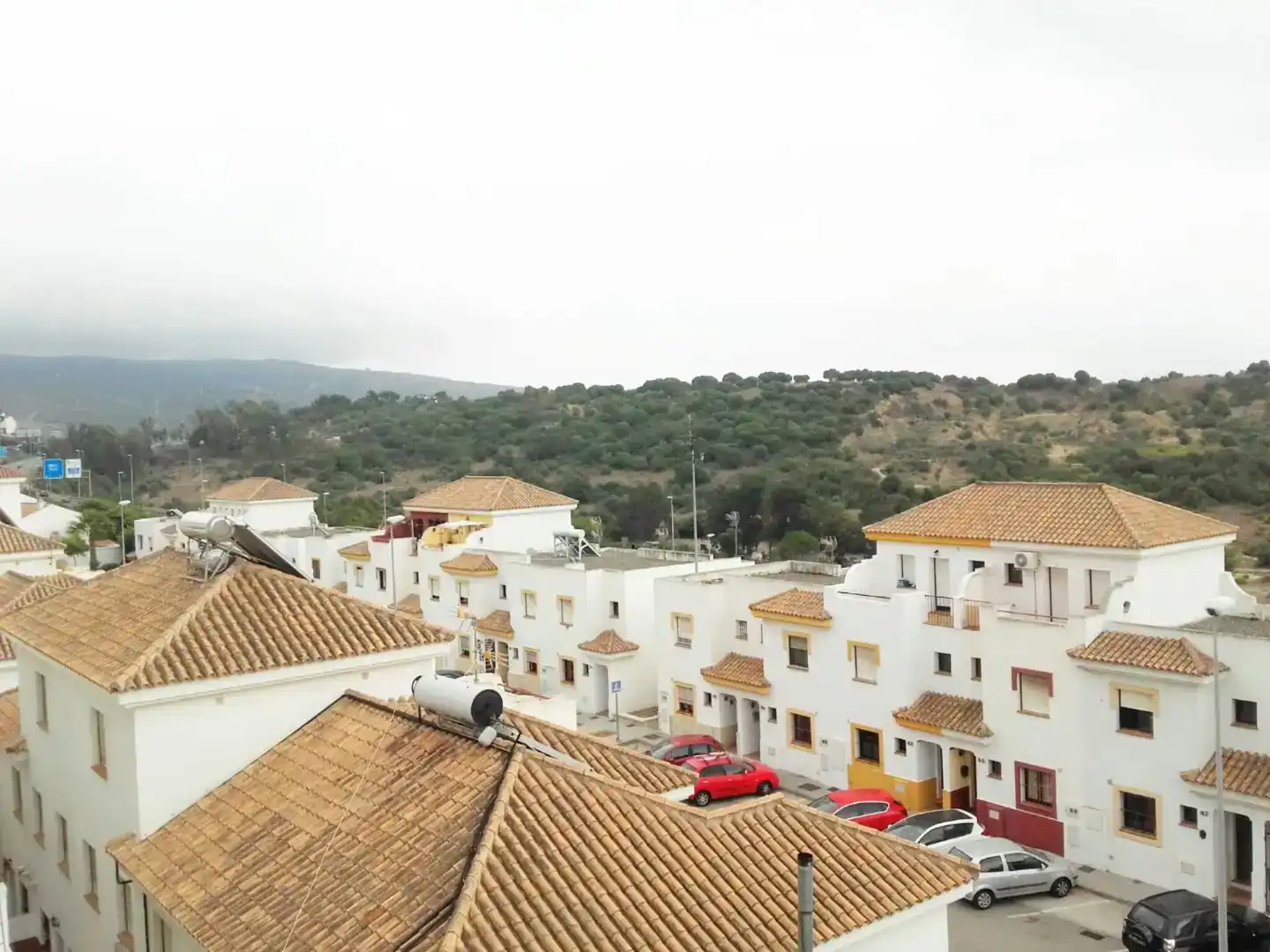 Vista exterior de Casa adosada en venda en San Roque amb Balcó
