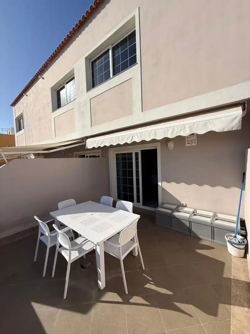 Terrassa de Casa o xalet en venda en Adeje amb Terrassa, Moblat i Piscina comunitària