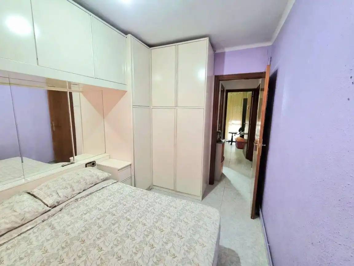 Bedroom of Flat for sale in Sabadell  with Heating, Furnished and Balcony