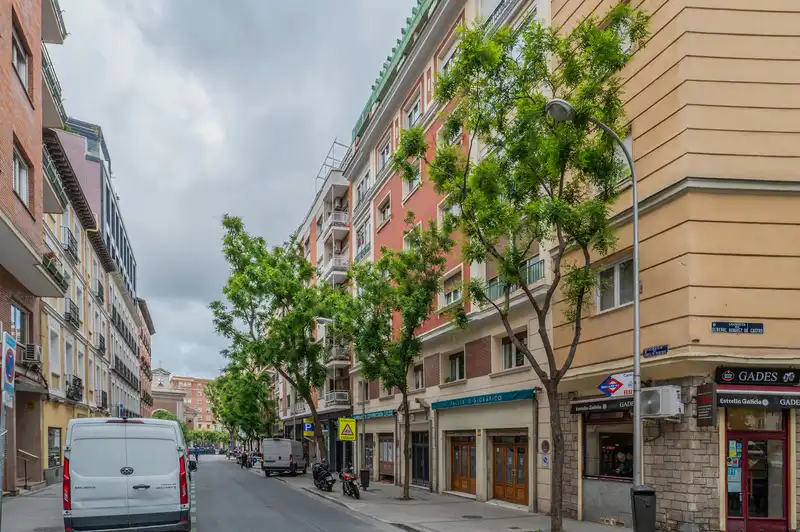 Außenansicht von Wohnung zum Verkauf in Madrid mit Heizung, Terrasse und Möbliert