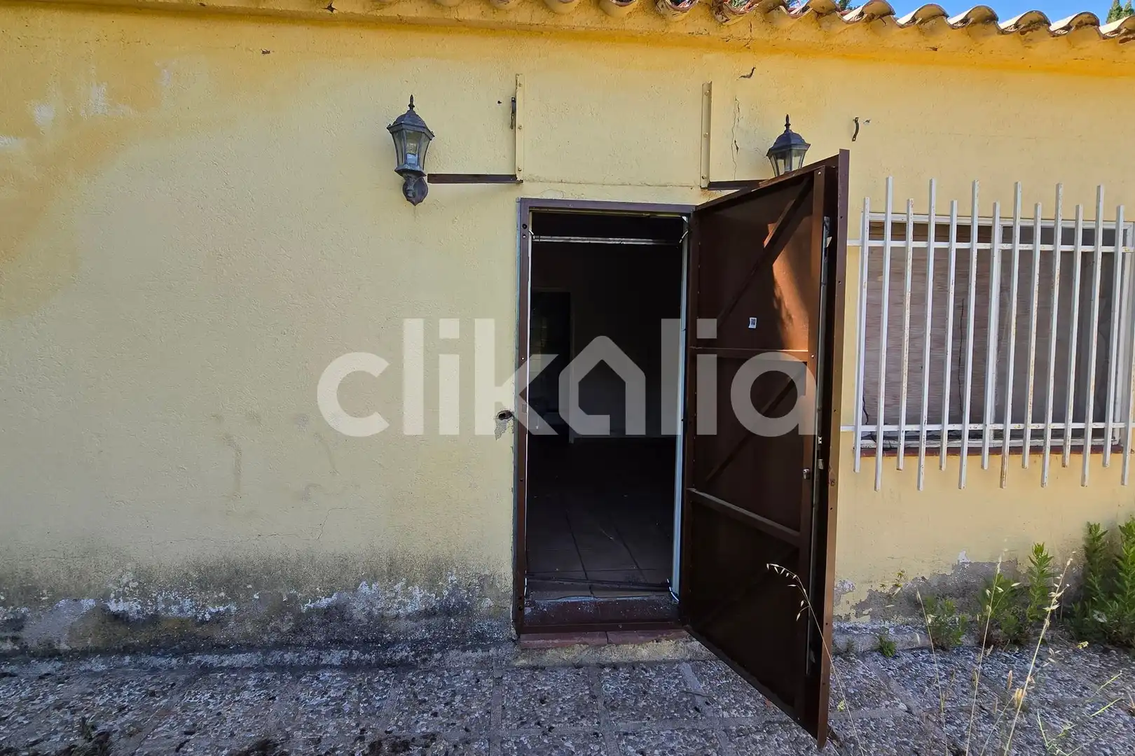 Vista exterior de Casa o xalet en venda en Alforja amb Jardí privat, Terrassa i Piscina