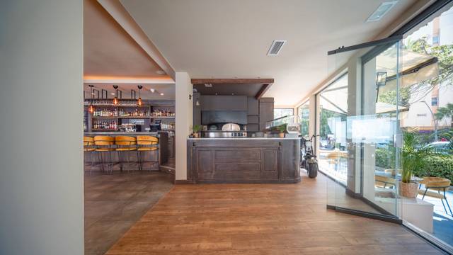 Local comercial en Alquiler en Calle Camilo José Cela en Playa de la Fontanilla