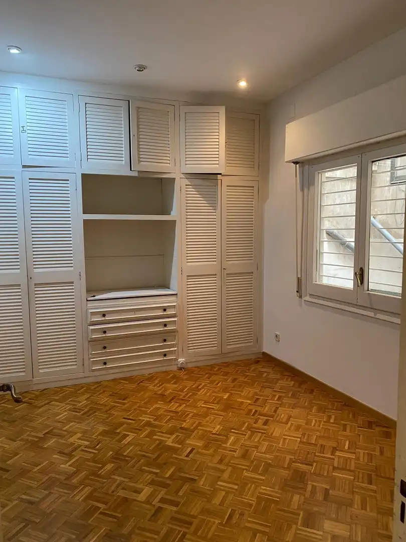 Habitación de Apartamento de alquiler en Barcelona con Aire acondicionado, Parquet y Balcón