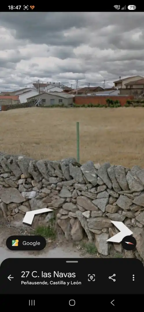 Land for sale in Peñausende