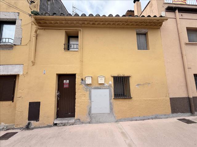 Casa adosada en Venta en Sant Miquel de Fluvià