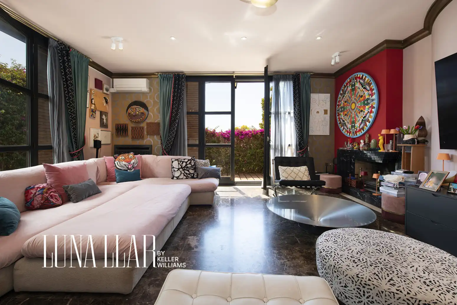 Wohnzimmer von Haus oder Chalet zum Verkauf in Castelldefels mit Terrasse und Schwimmbad