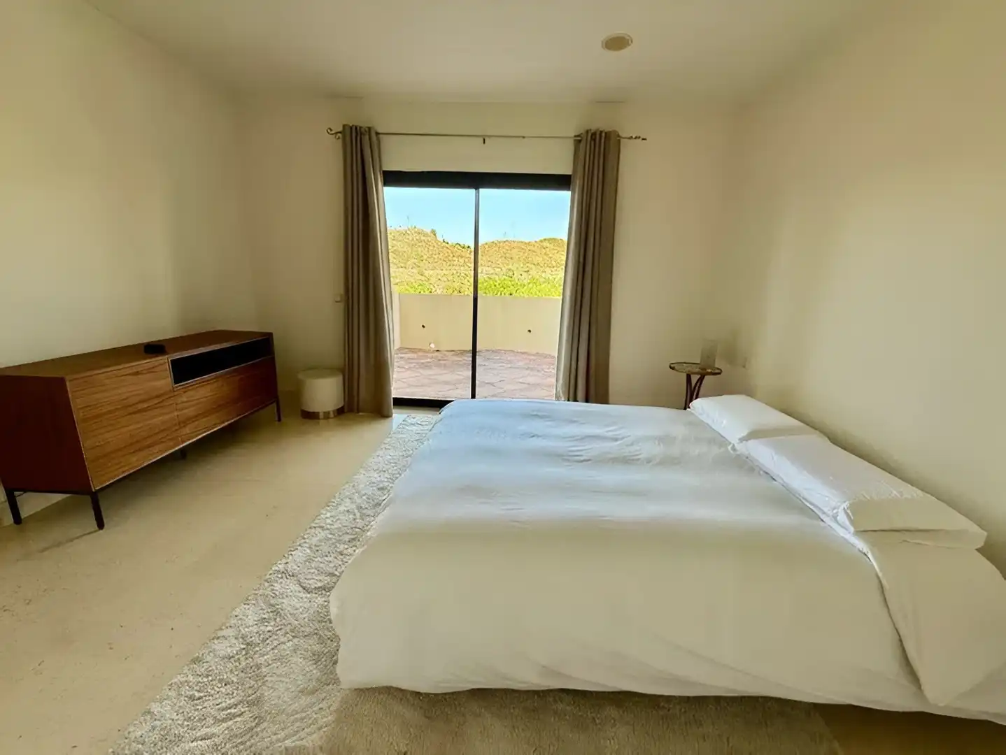 Apartament amb piscina en venda a Benahavís pueblo, imagen 10