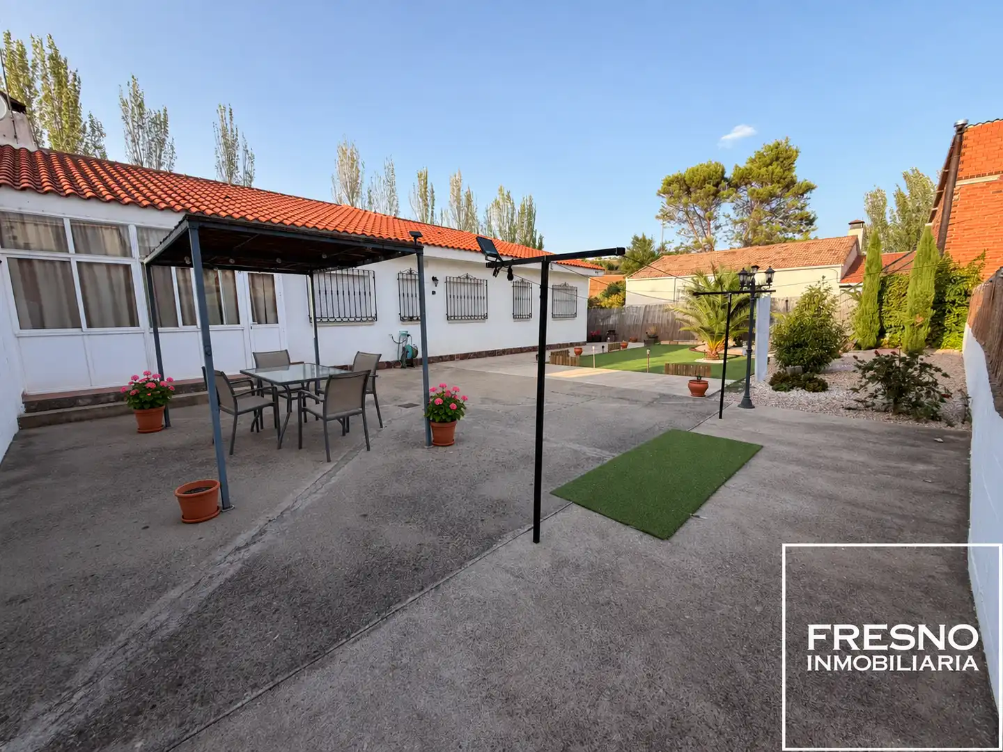 Terraza de Casa adosada en venta en Valdepiélagos con Calefacción, Jardín privado y Terraza