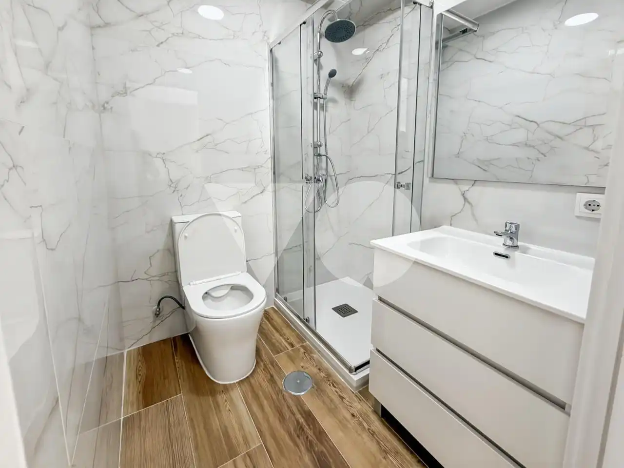 Baño de Piso para compartir en Madrid con Amueblado