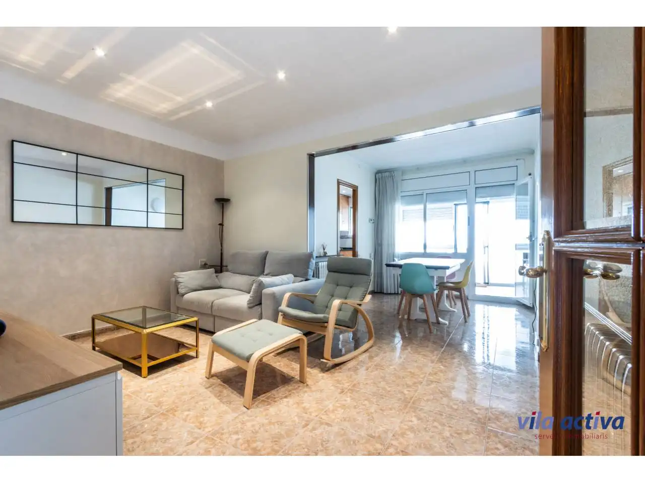 Sala d'estar de Casa adosada en venda en Terrassa amb Calefacció i Terrassa