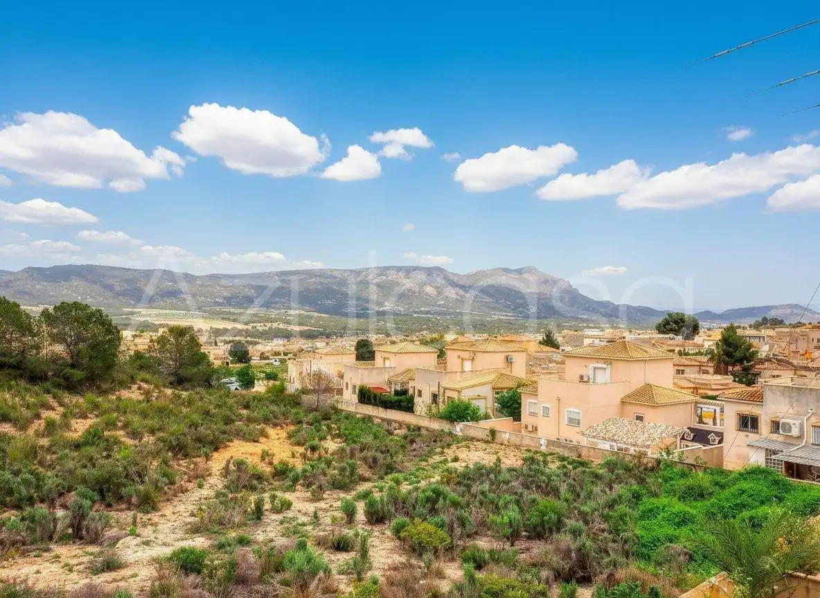 Casa o chalet en venta en Castalla con Jardín privado, Terraza y Trastero