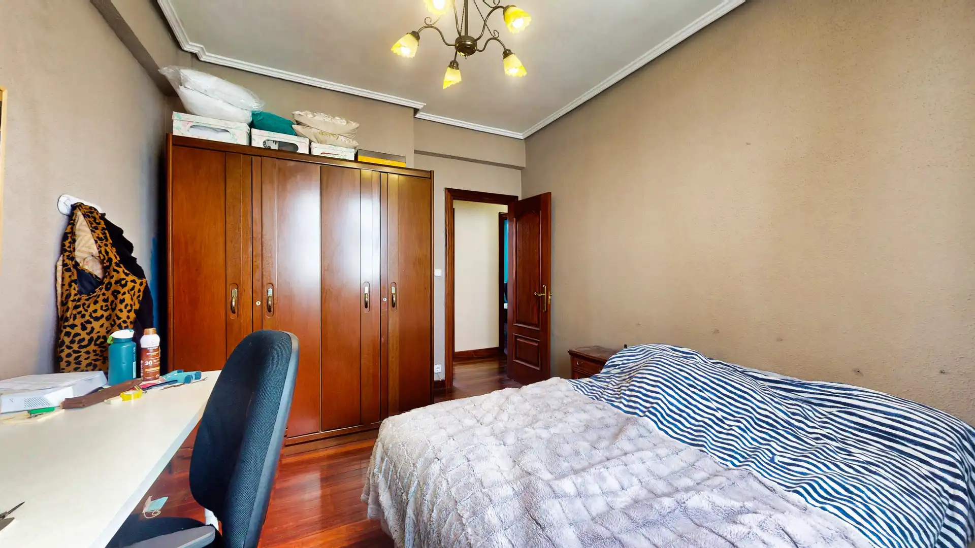 Habitación de Piso en venta en Bilbao  con Balcón